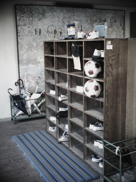 ���w�Z�̓��[���͂Ȃ��Ȃ��y����