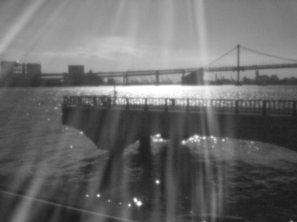 晴海客船ターミナルの湾岸風景