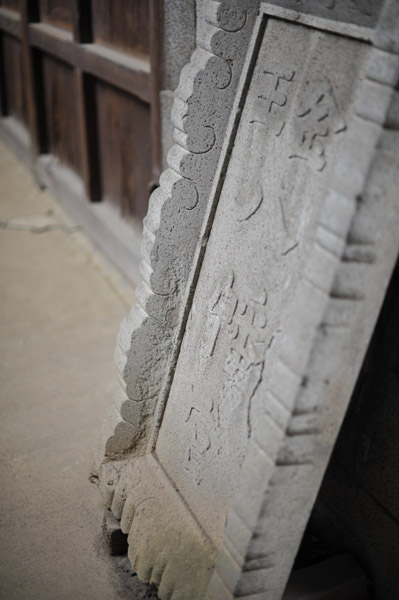 ���������{