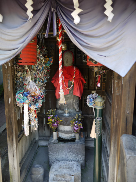 ����s����