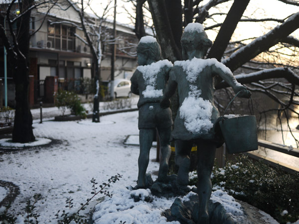 �����̐�i�F�@�ΐ_��쉈���̓���