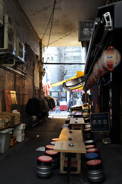 ���@�A����