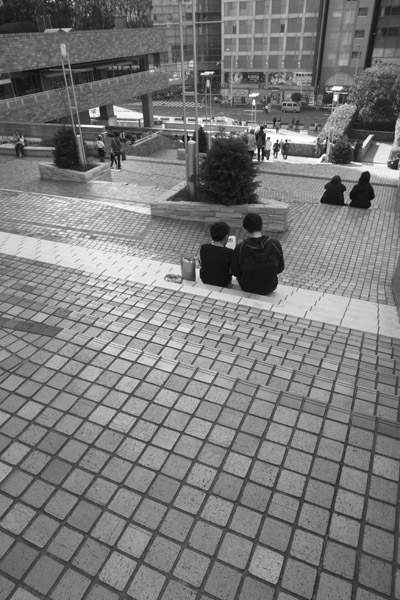 �T���V���C���V�e�B�ɂ�