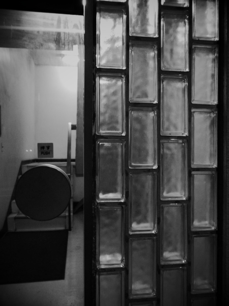 �d�e����