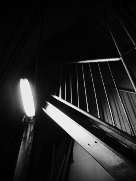 �d�e����