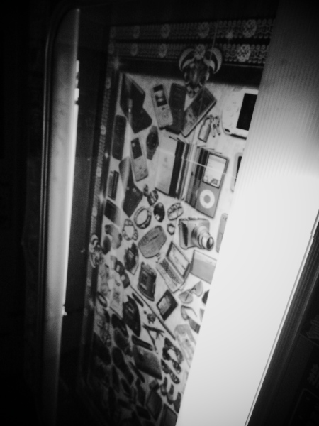 �d�e����