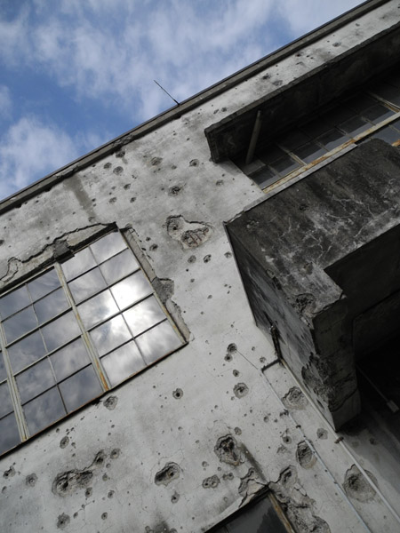 �������q��@����H��ϓd��