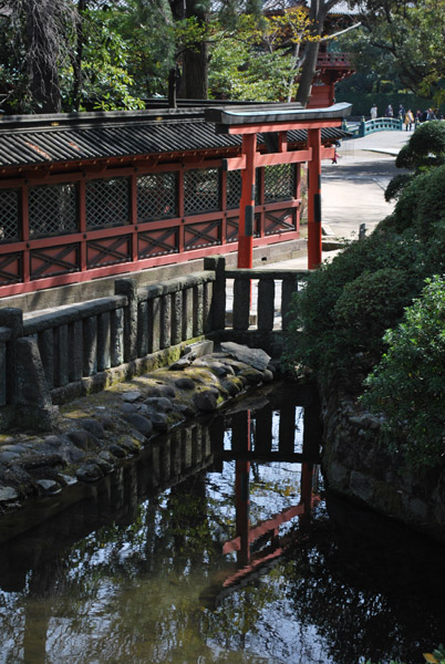 ���Ð_�Ђ̒���