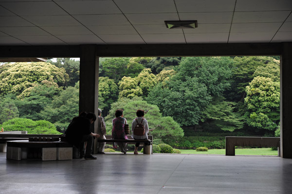 �V�h�䉑���̋x�e��