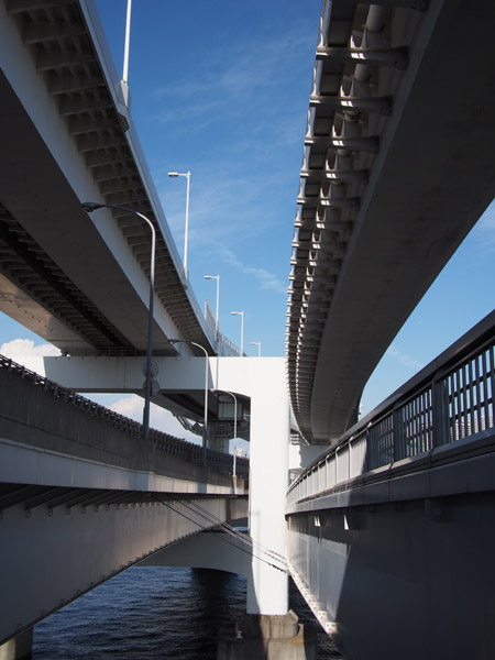 ���C���{�[�u���b�W�̗V�����T�E�X���[�g�i����ꑤ�j