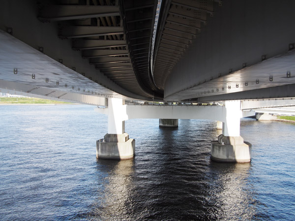 ���C���{�[�u���b�W�̃��[�g�؂�ւ��ʘH