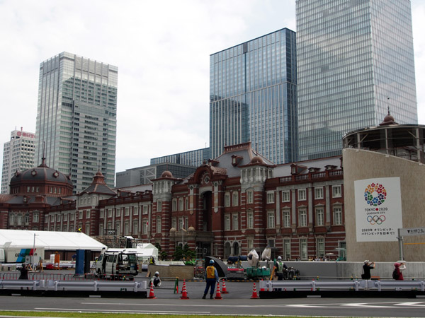 �V�����w�ۂ̓��ԃ����K�w�ɂ̃O�����h�I�[�v���P���O�̕��i