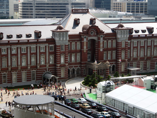 �V�����w�ۂ̓��ԃ����K�w�ɂ̃O�����h�I�[�v���P���O�̐V�ۃr���̂V�K�e���X����̕��i