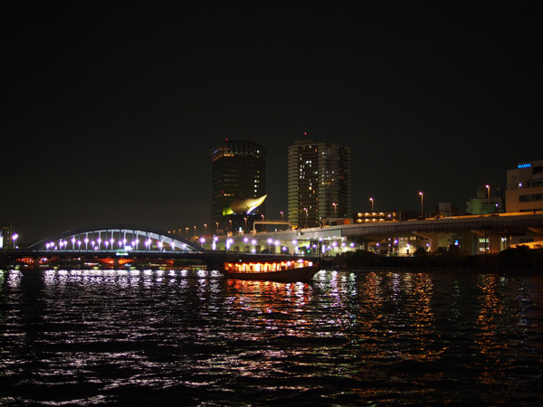 ���c��̓����X�J�C�c���[�Ɖ��`�D�̖�i