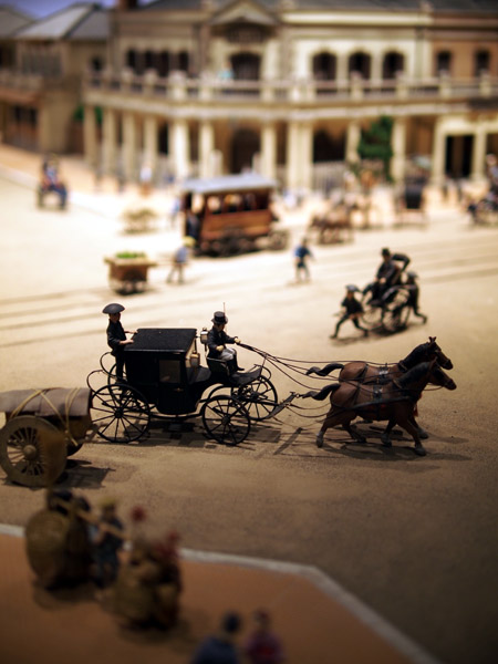 �]�˓��������ق̋�������X�~�j�`���A���i�ʐ^