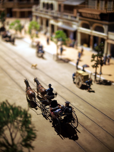 �]�˓��������ق̋�������X�~�j�`���A���i�ʐ^