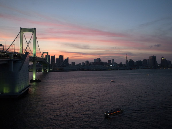 ���C���{�[�u���b�W����̐�i�@�����̗[�Ă�