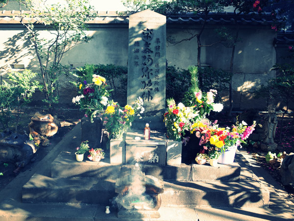 ������蒬�̍��w�r���X�ɂ��镽����̎��