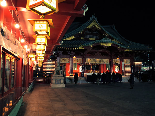 �H�t���_�c���_�̏��w�Q�q�҂̖�i