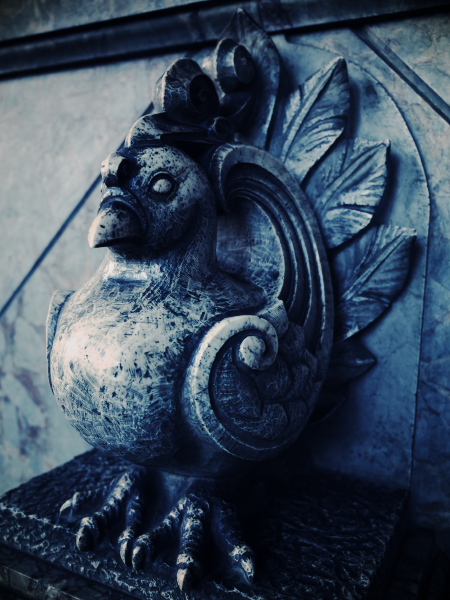 �z�n�{�莛�̊K�i�̓����Α��i���j