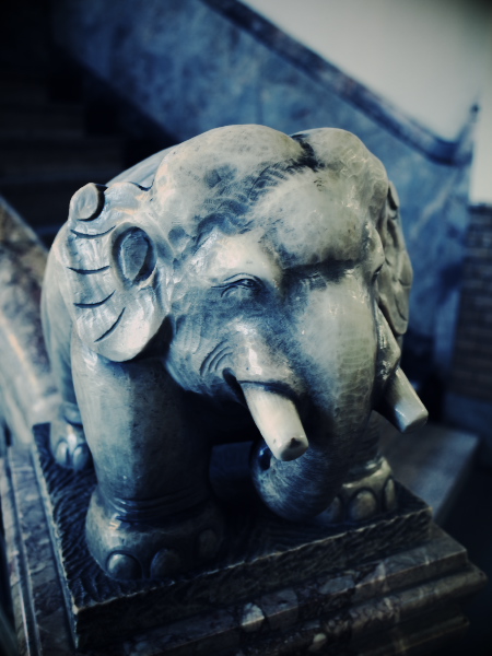 �z�n�{�莛�̊K�i�̓����Α�(��)